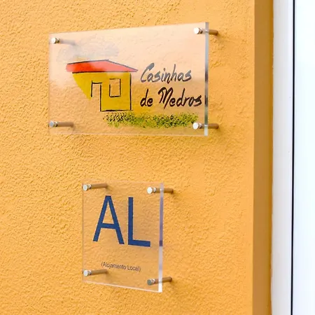 Casinhas De Medros * ברסלוס