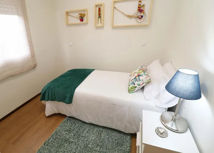 Casinhas De Medros 度假居 *