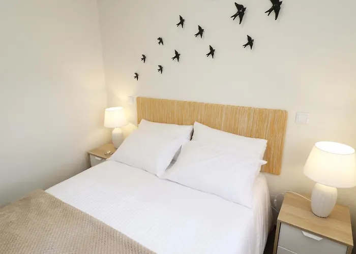 בית נופש Casinhas De Medros ברסלוס